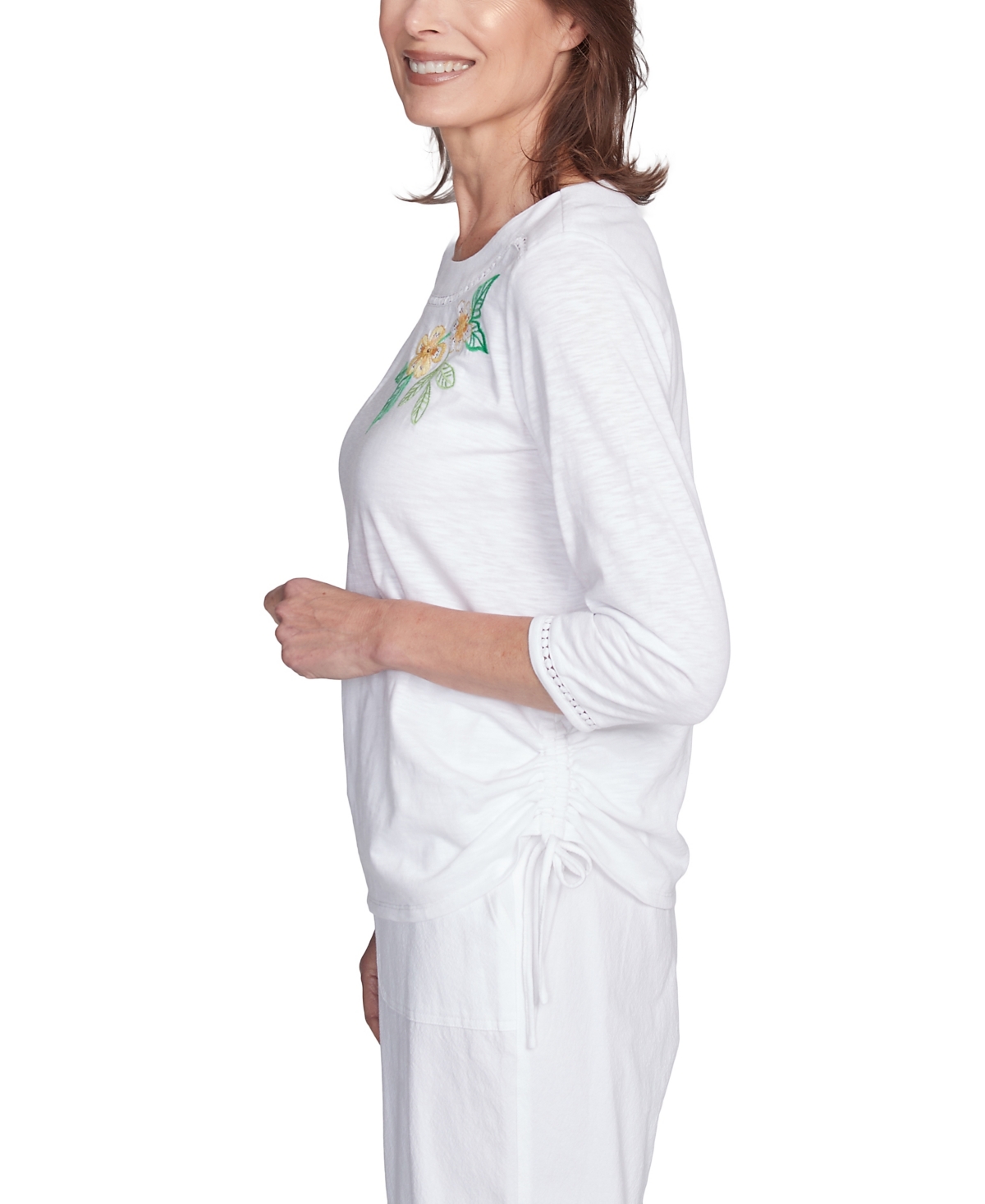 Alfred Dunner Petite Rise Shine Embroidered Pineapple Top In Multi White