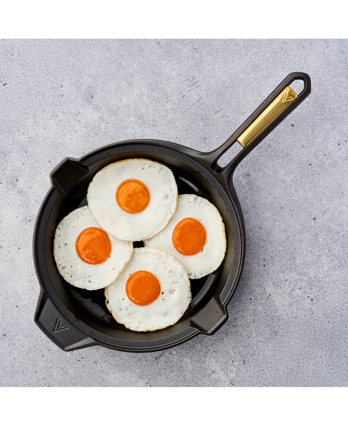 Victoria Signature Series 10" Cast Iron Skillet In Black And Gold