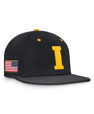 Nike - Men's Black Iowa Hawkeyes On-Field Dugout True Performance Fitted Hat