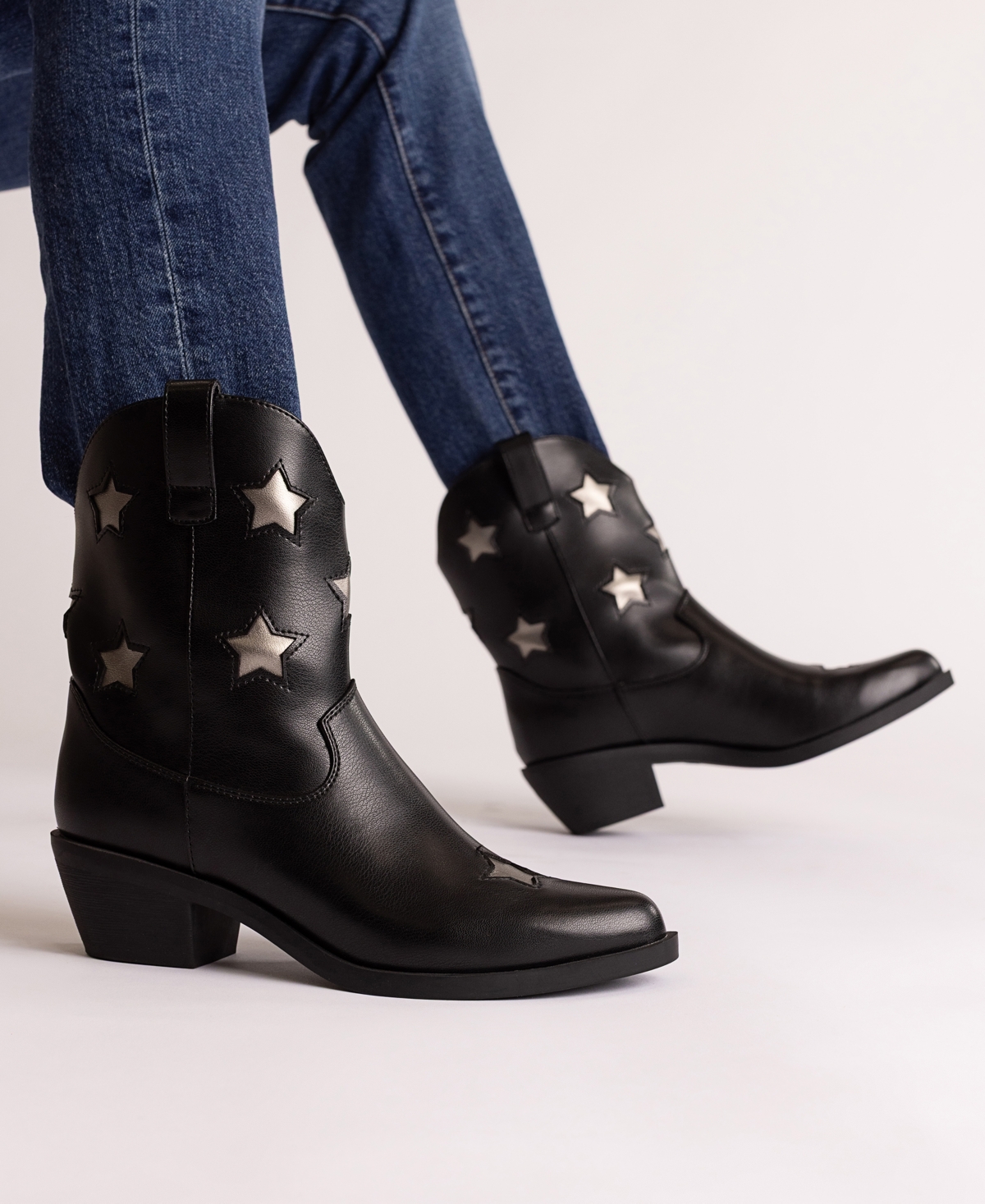 Journee Collection Journee Womens Underwood Medium And Wide Width Western Star Detail Ankle Booties