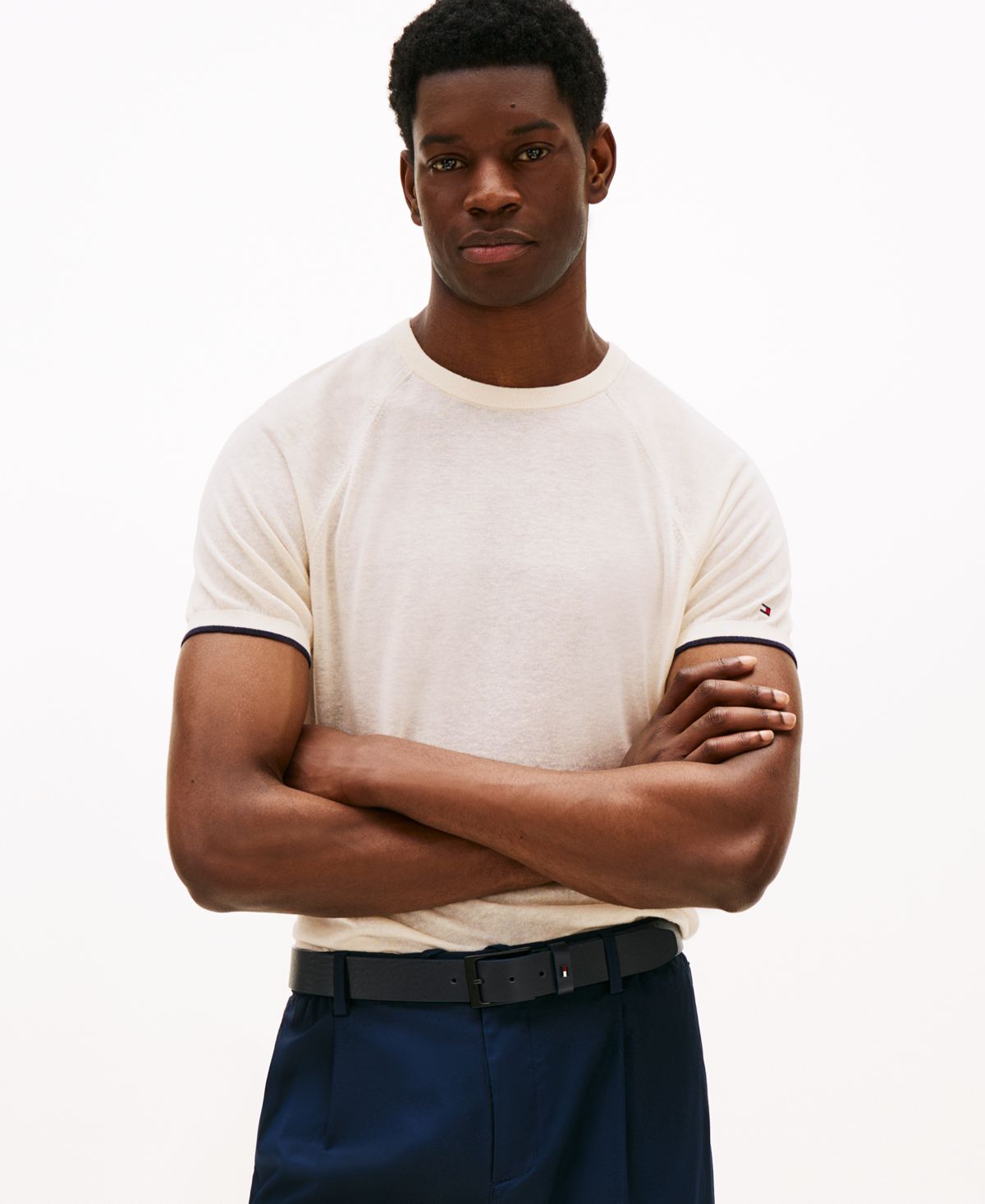 Мужская трикотажная футболка свободного кроя с коротким рукавом и круглым вырезом горловины