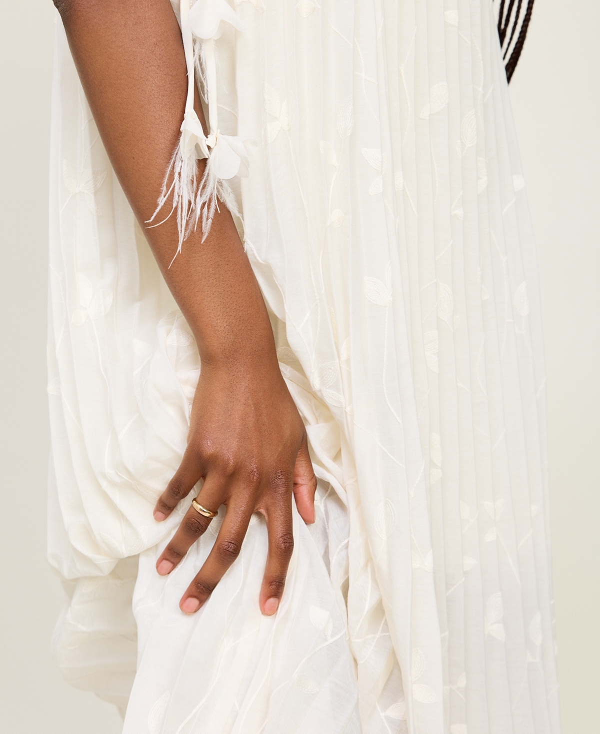 En Saison Women's Sadie Pleated Embroidered Maxi Dress