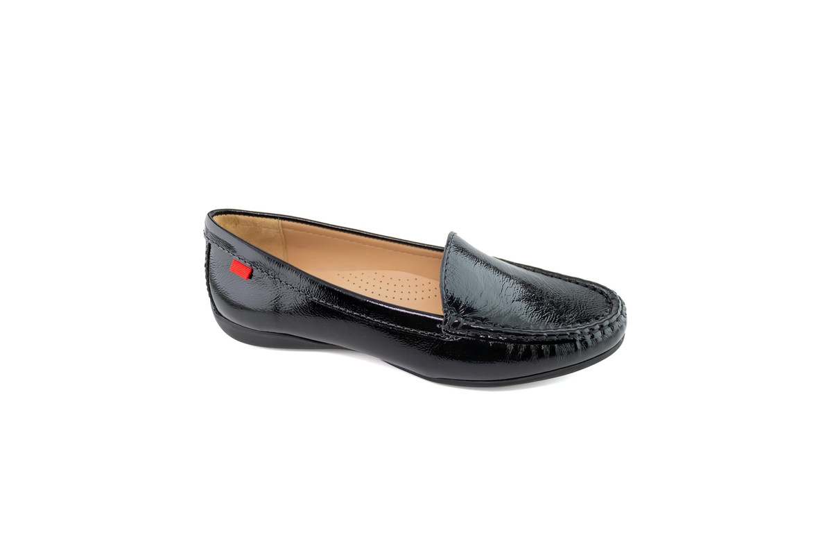 Womens Lake Road Comfort Slip on Leather Loafer - Black svelte patent