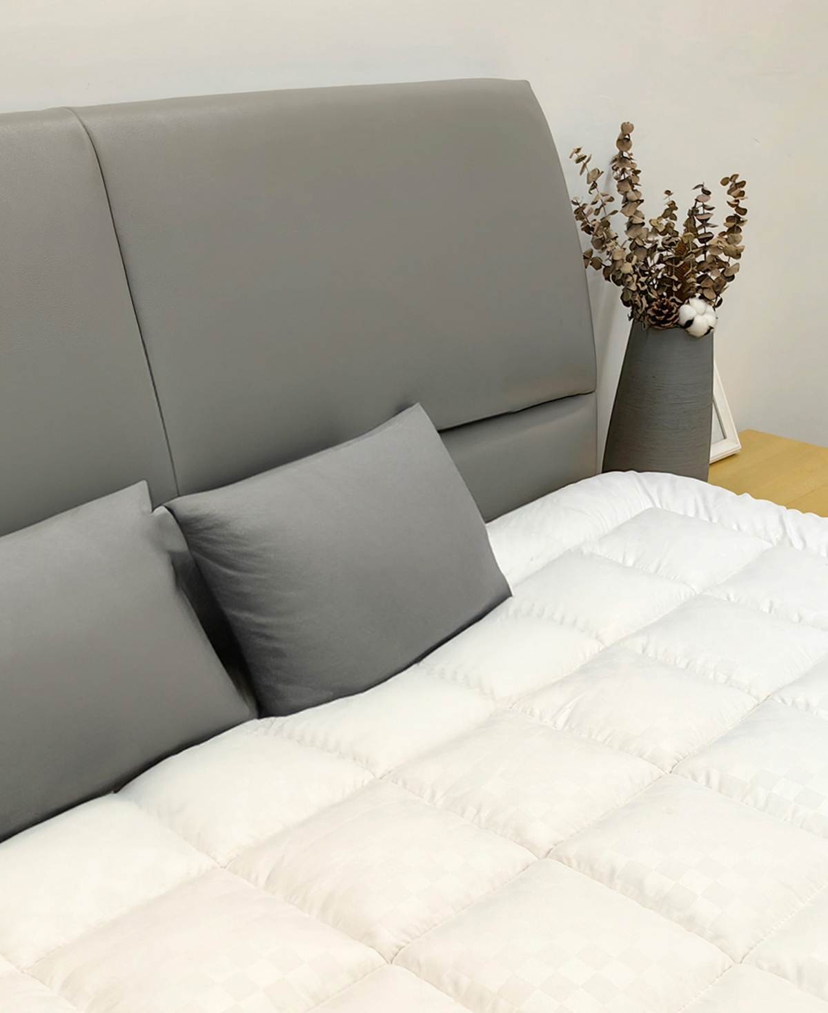 Payton Quilted Mattress Pad With Cover, Twin In White