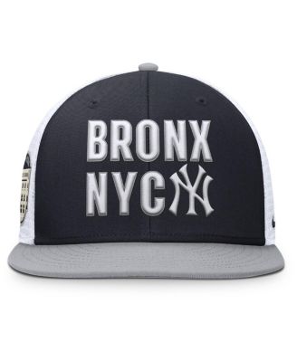 Men's Navy New York Yankees Pro Trucker Snapback Hat
