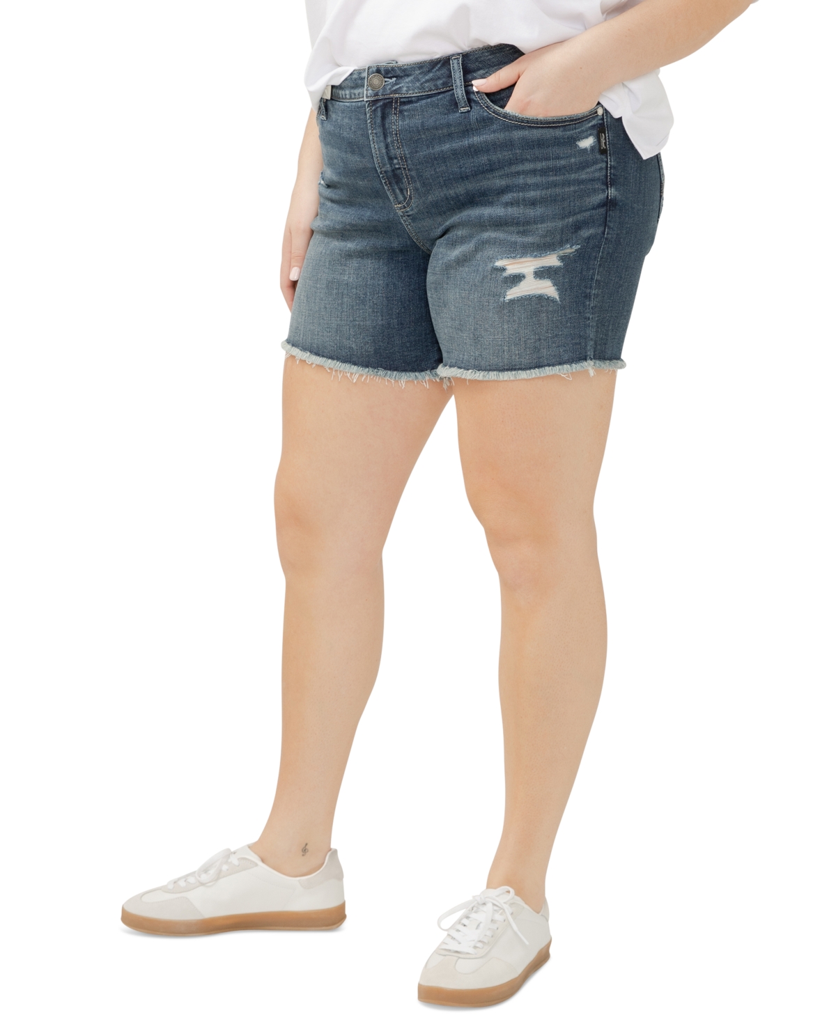SILVER JEANS CO. PLUS SIZE DISTRESSED SUKI SHORTS 