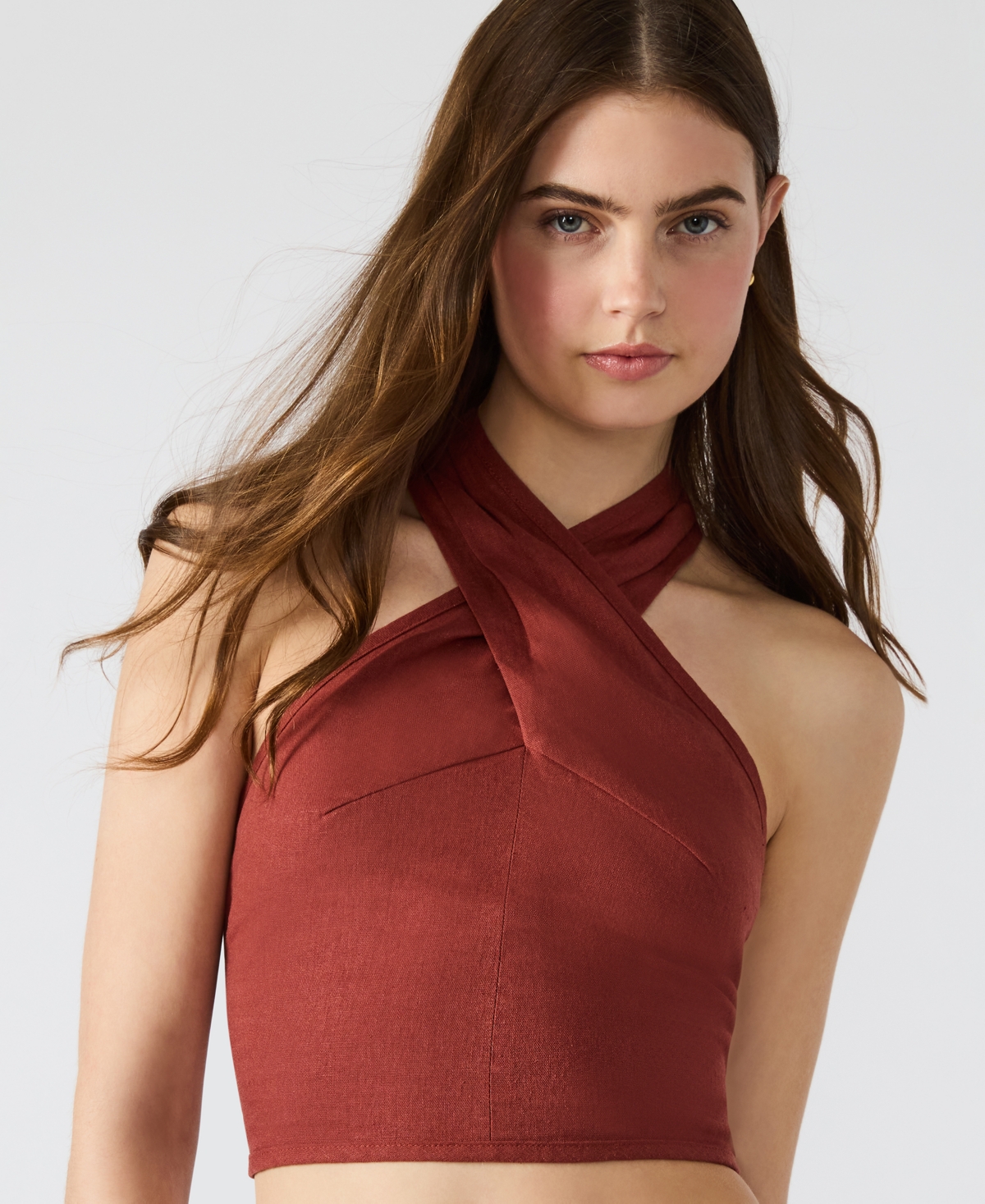 Steve Madden Winnie Twist Neck Crop Linen Blend Top In Red