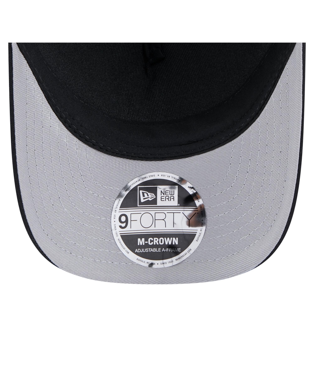 New Era Men's Black Atlanta Braves Gradient 9forty A-frame M-crown Trucker Adjustable Hat In Black