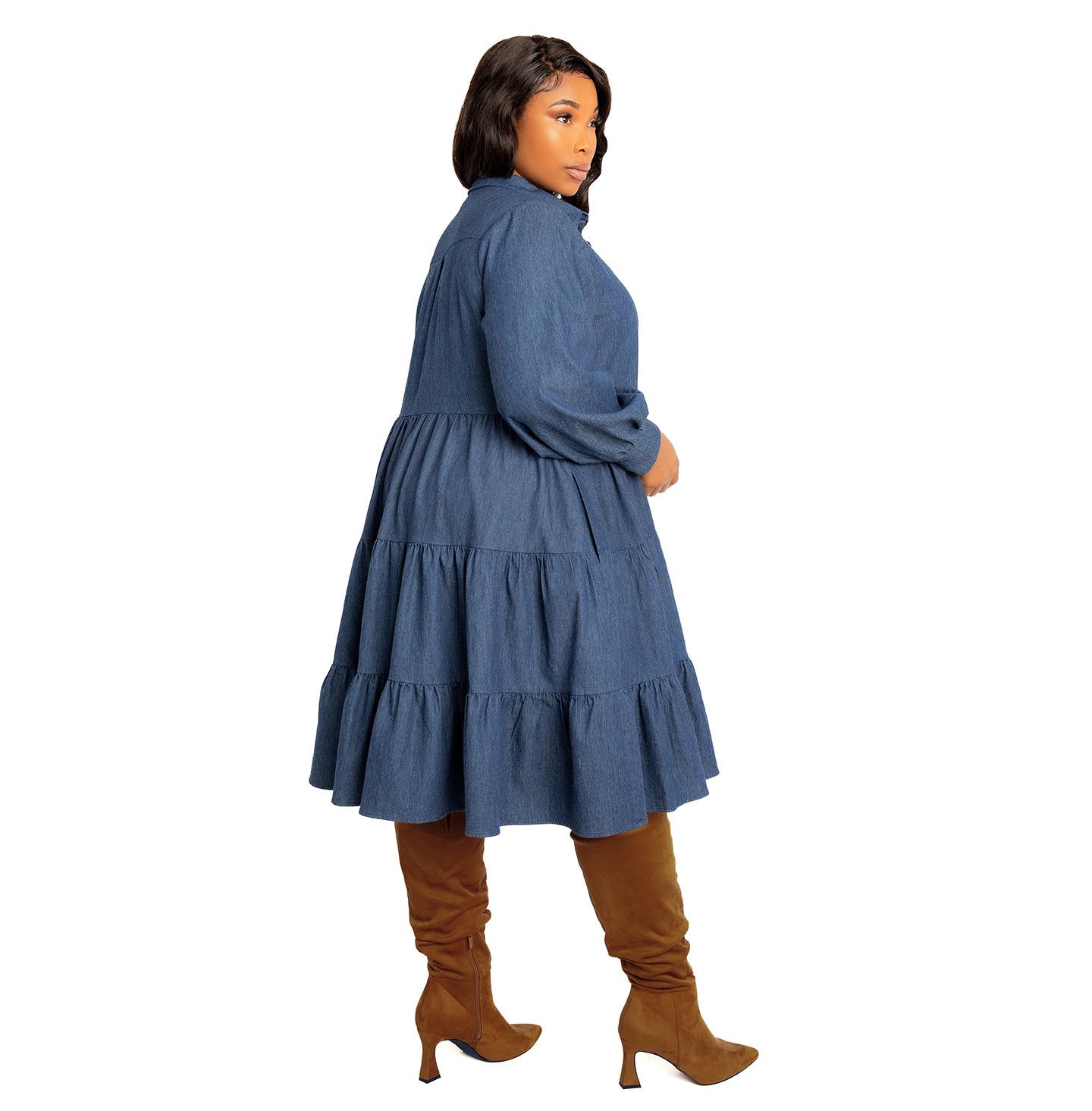 Женское платье Buxom Couture Plus Size Denim Long Sleeve Tiered Shirt Dress, цвет: Джинсовый синий — фото 3
