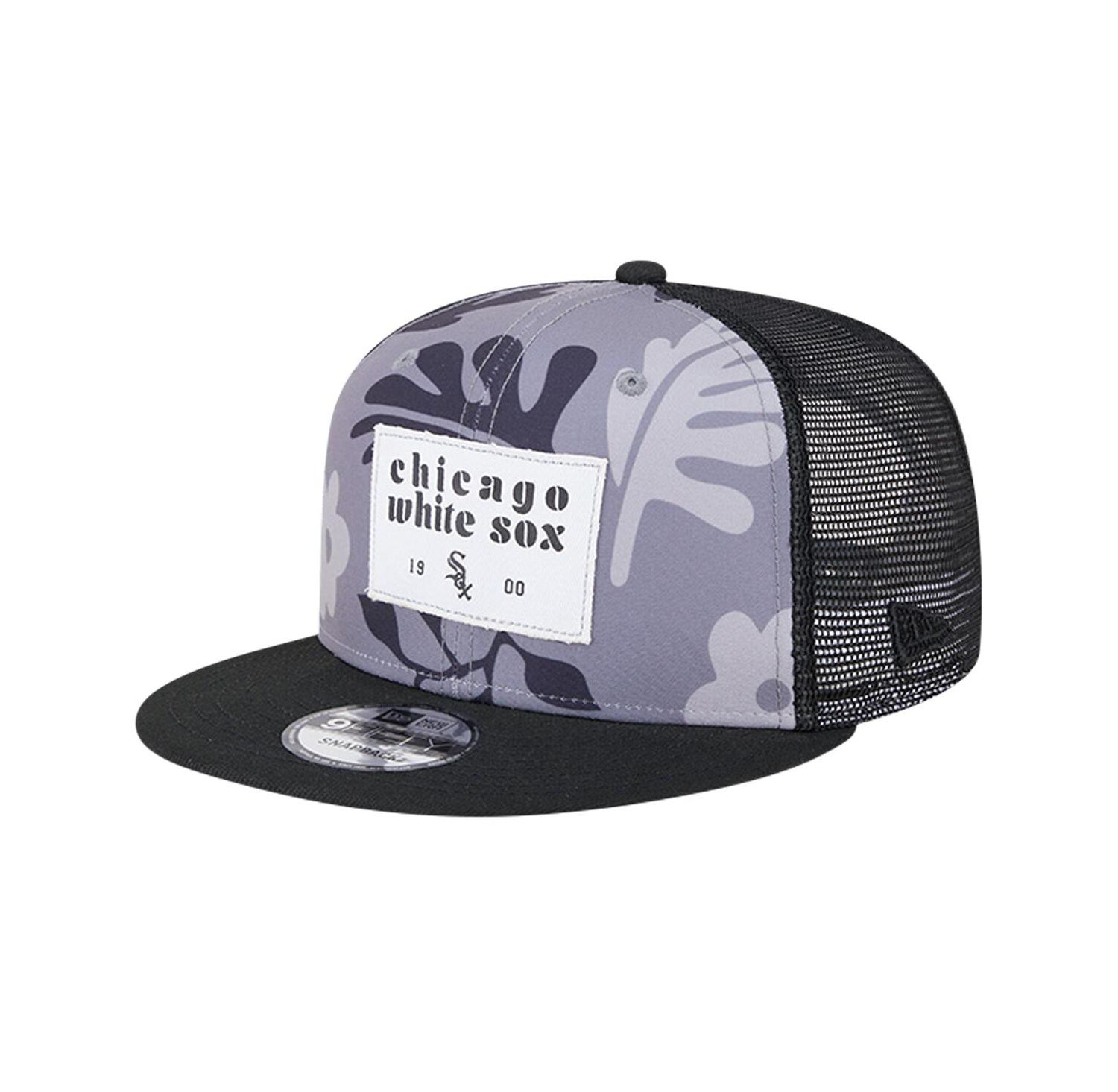 Men's Black Chicago White Sox Bikini Bottom Trucker 9FIFTY Snapback Hat