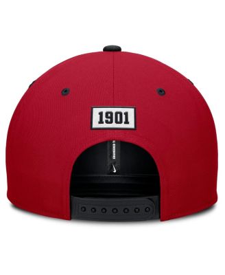 Men's Red/Navy Boston Red Sox Cooperstown Collection Pro Performance Snapback Hat