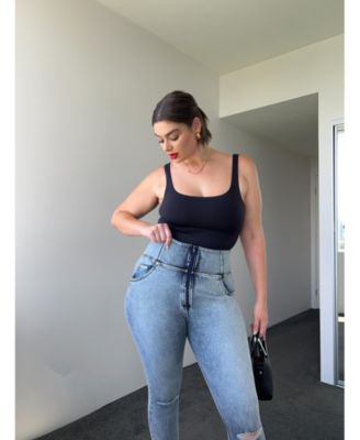 Women's Curvy Ripped High-Rise Sculpting Skinny Jeans