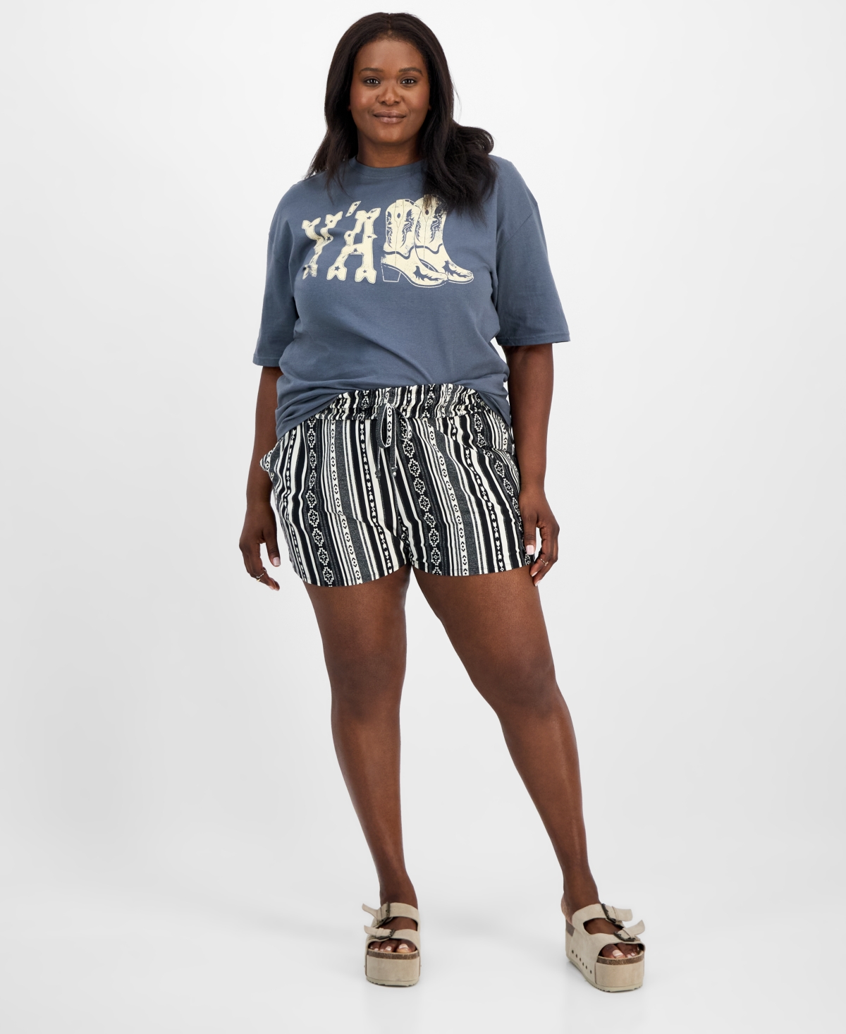 Trendy Plus Size High-Rise Tie-Waist Shorts - Black Cherry
