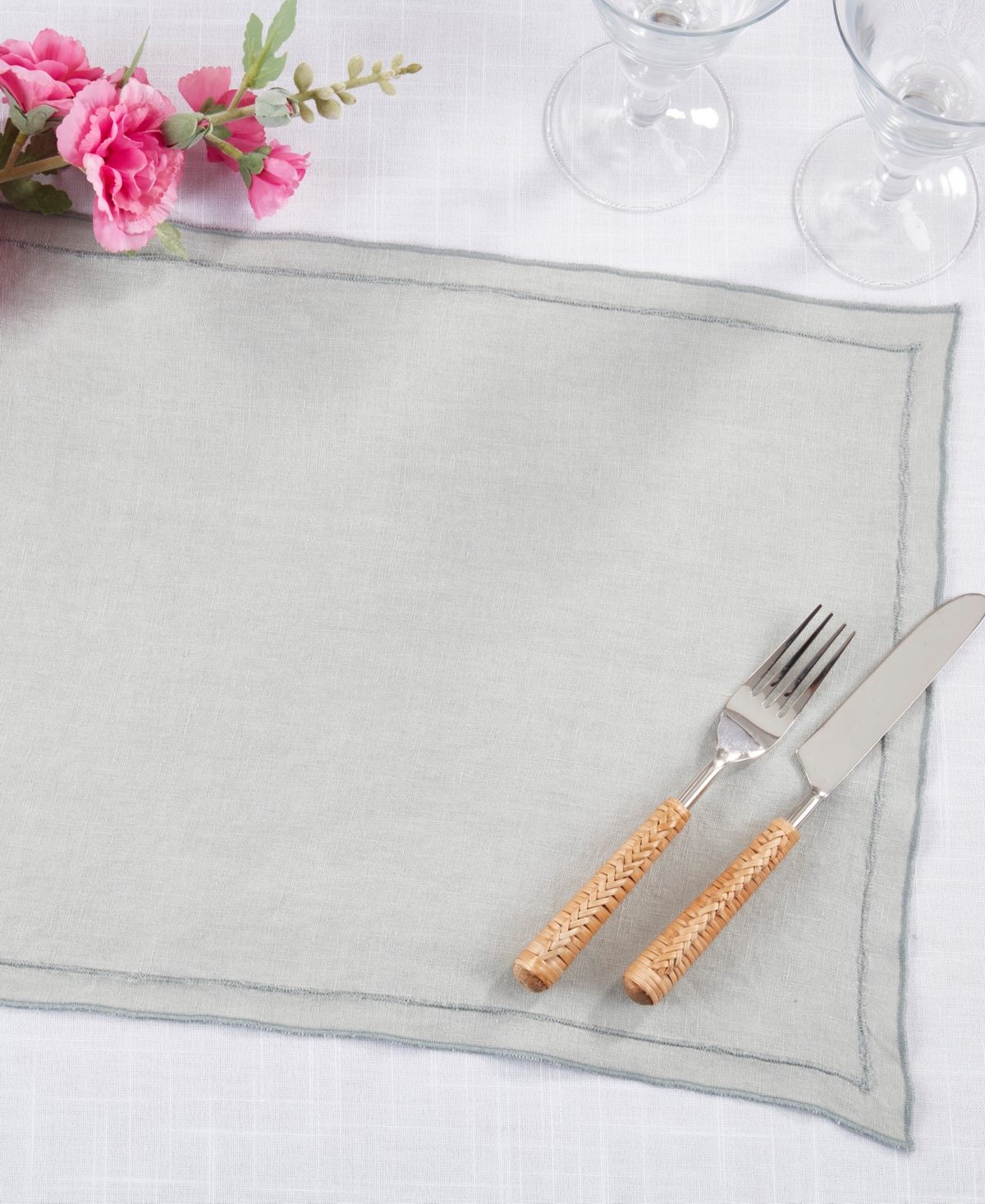 Saro Lifestyle Stonewashed Overlock Linen Edge Placemats, 14" X 20" In Blue Gray