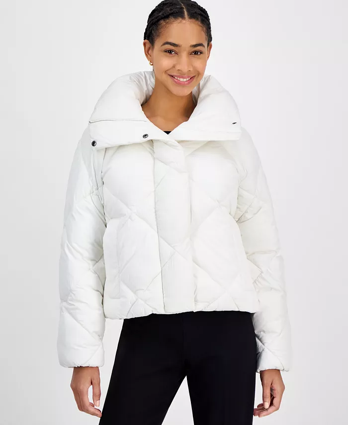 Women's Short Diamond Puffer Coat - thumbnail 10