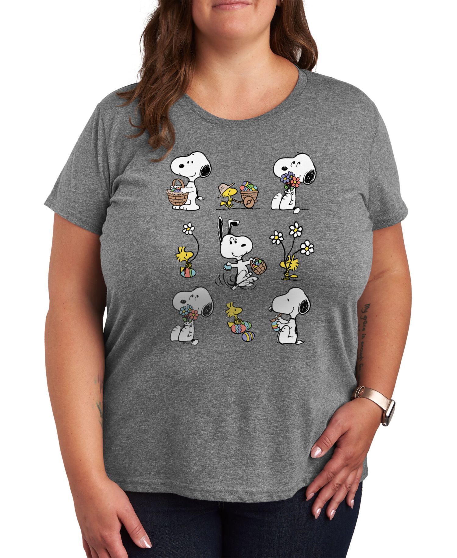 Plus Size Snoopy Easter Graphic T-Shirt