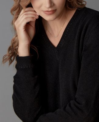 Women's Itch-Free Cashmere V-Neck Sweater with Soft Liner