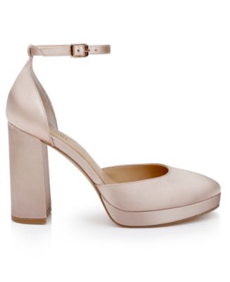 Women's Stephanie Closed Toe Platform Pumps