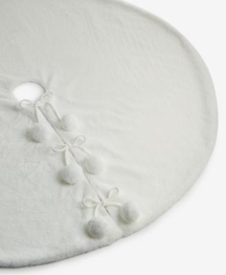 Holiday Lane - Opulence Fuzzy White Tree Skirt