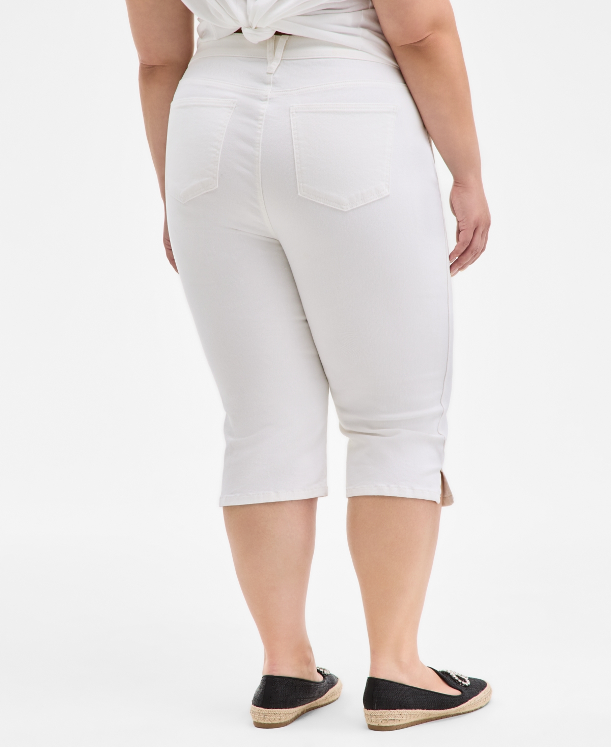 On 34th Trendy Plus Size Capri Jeans, Exclusively At Macy's In White
