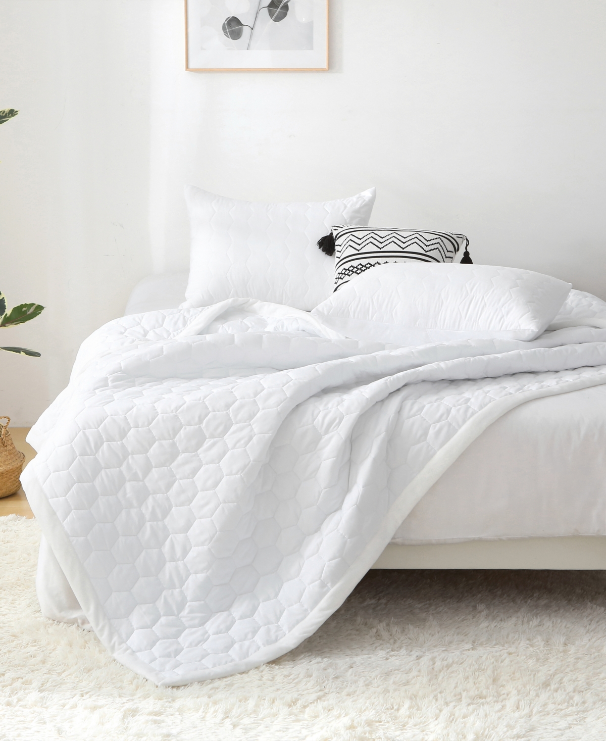 St. James Home Mini Honeycomb Down Alternative Blanket Set, Twin In White