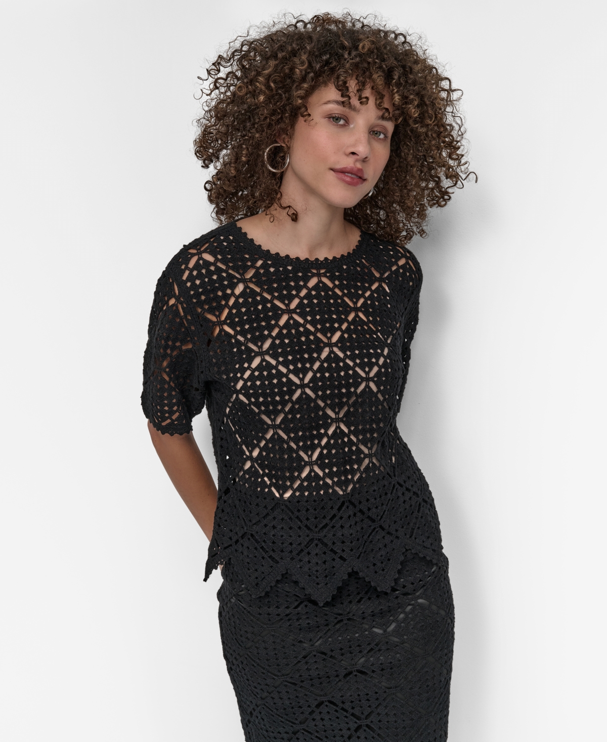 Women's Crocheted Short-Sleeve Sweater - Black