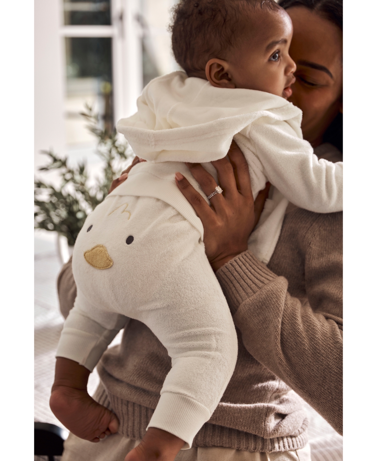 Carter's Baby Little Hooded Cardigan, Duck Bodysuit & Pants, 3 Piece Set