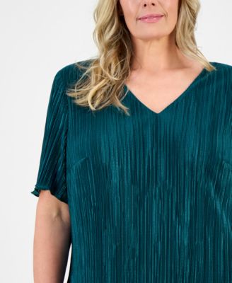 Plus Size V-Neck Short-Sleeve Tiered Dress