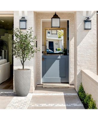 Glen Pattern 22.4-Inch Tall MgO Round Planter