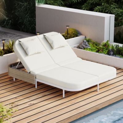TREXM Outdoor Daybed Patio Rattan Daybed 5 Position Adjustable Backrest Removable Cushions White Frame