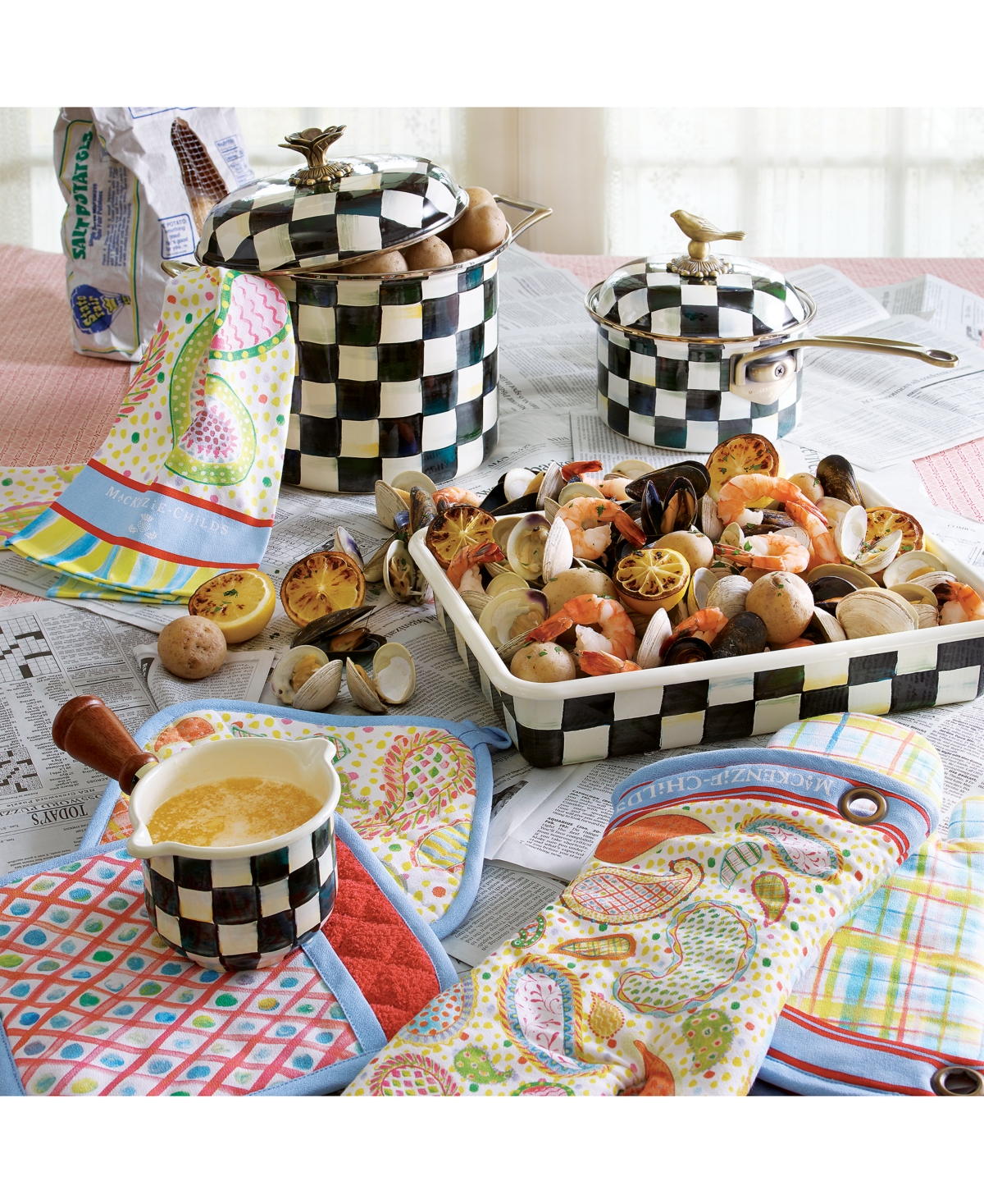 Mackenzie-Childs Courtly Check 9" x 13" Baking Pan