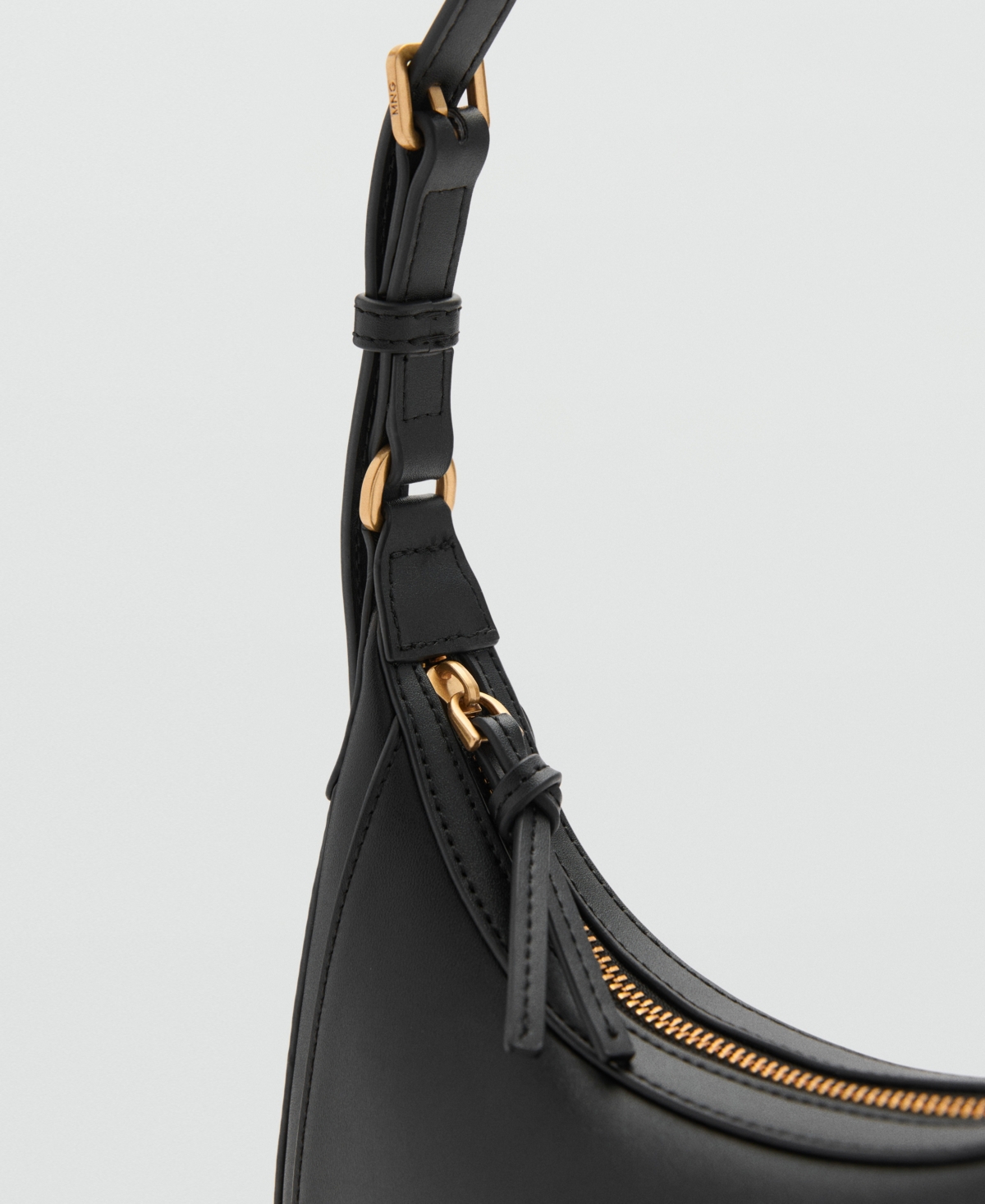 Mango Women's Oval Shoulder Bag In Black