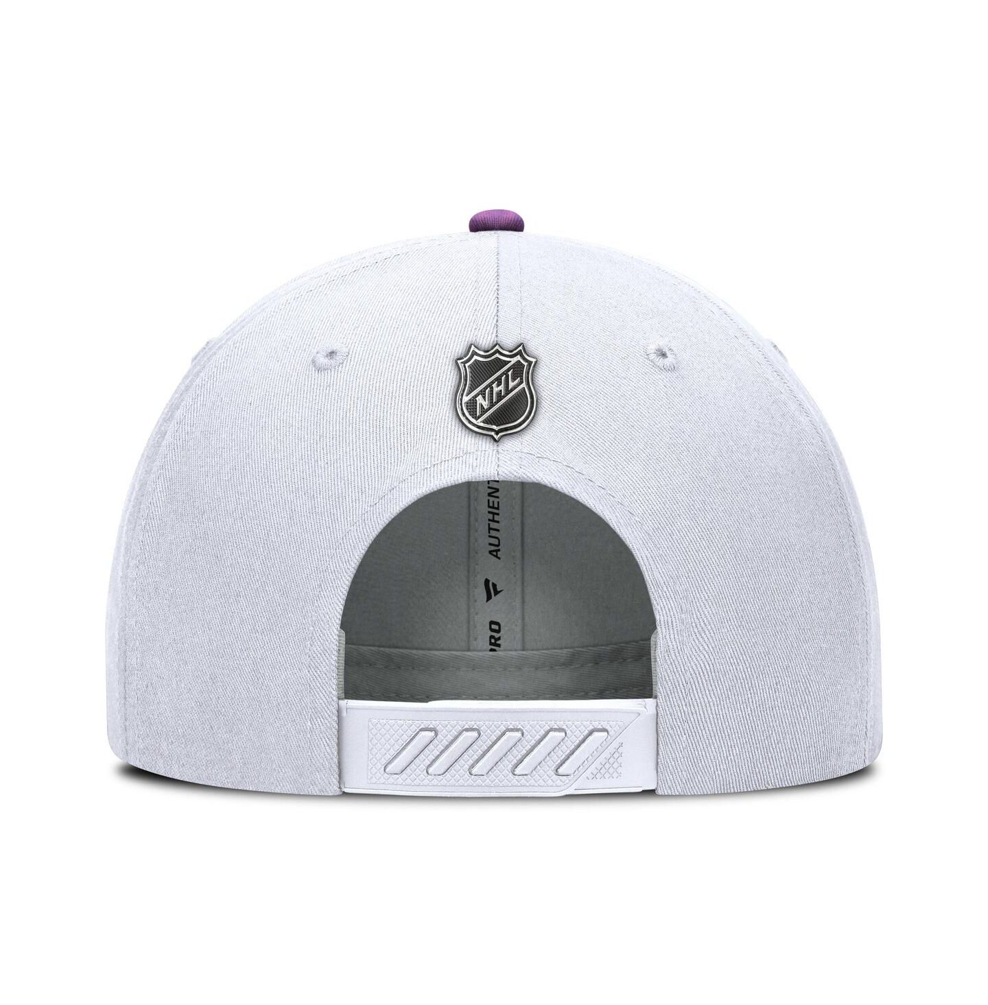 Мужская кепка Fanatics White Vegas Golden Knights Authentic Pro Hockey Fights Cancer Adjustable Hat — фото 4