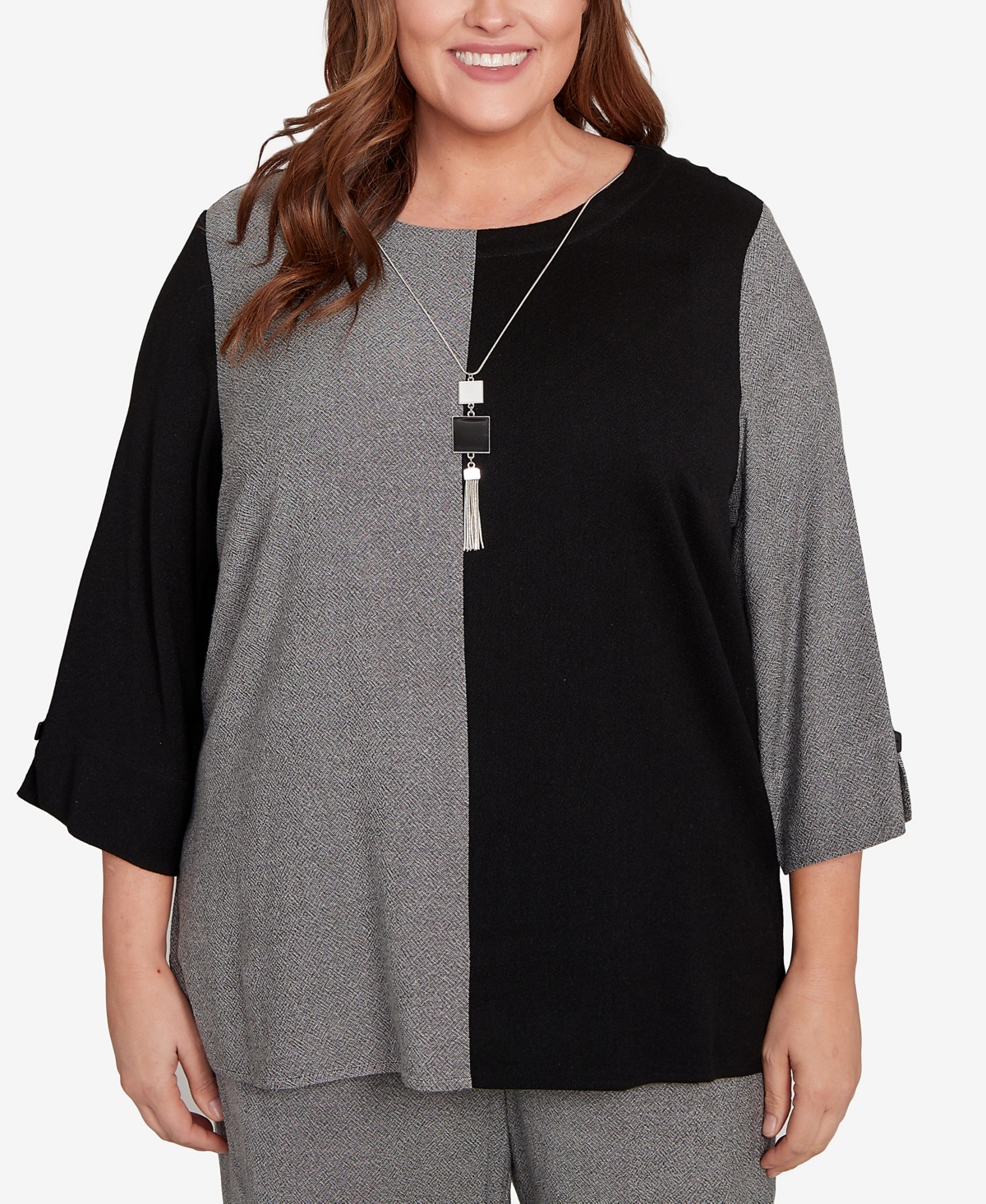 Alfred Dunner Petite Santa Barbara Center Sliced Crew Neck Top With Necklace