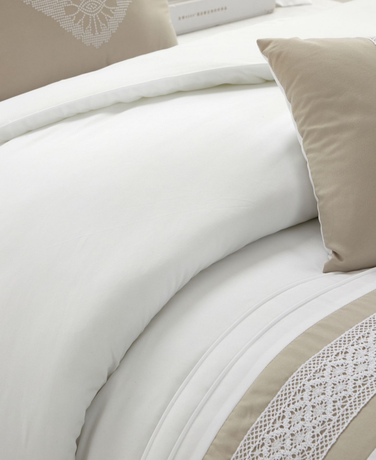Stratford Park Durango Stripes 7-pc. Comforter Set, Queen In White
