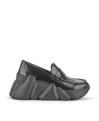 United Nude