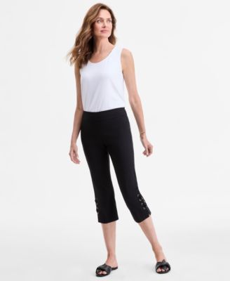 Women's Side Lace-Up Pull-On Capri Pants