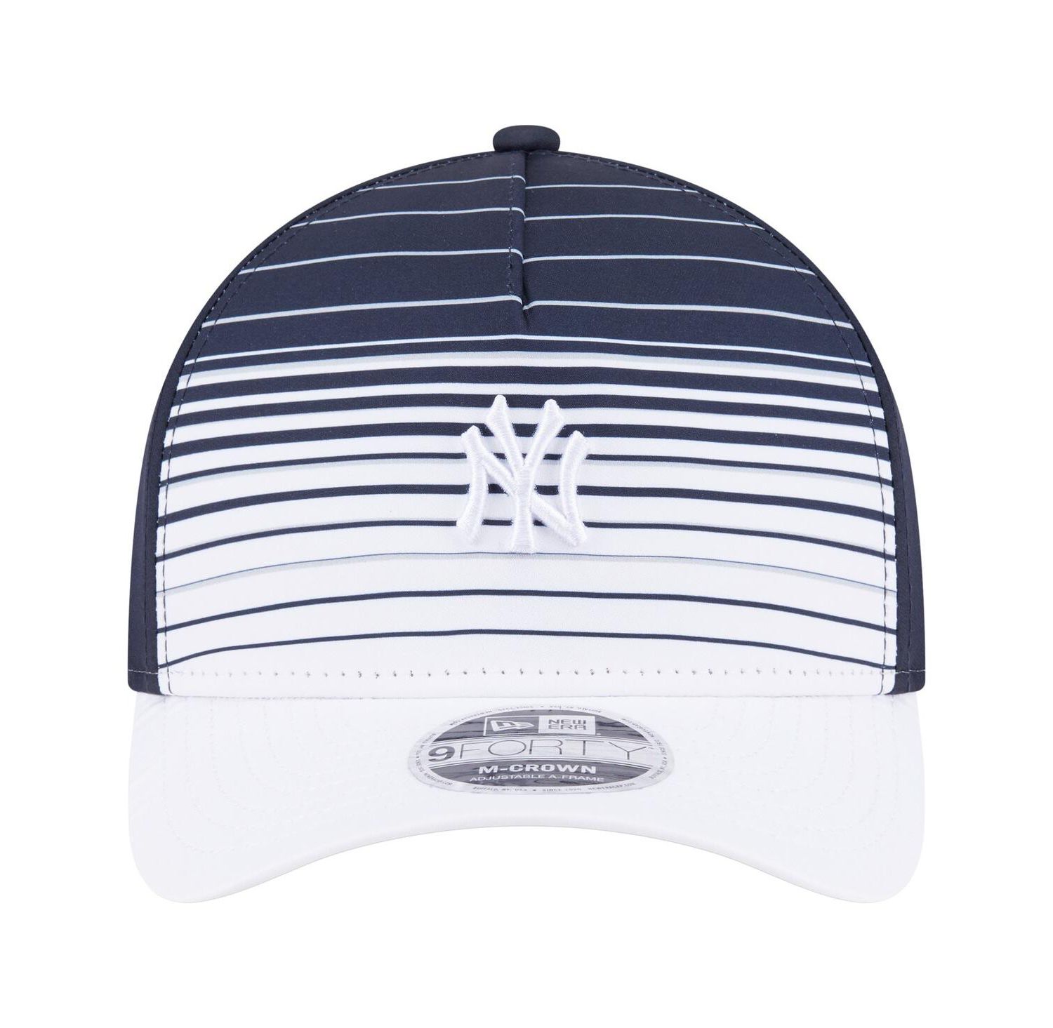 Men's Navy New York Yankees Gradient 9FORTY M-Crown Adjustable Hat