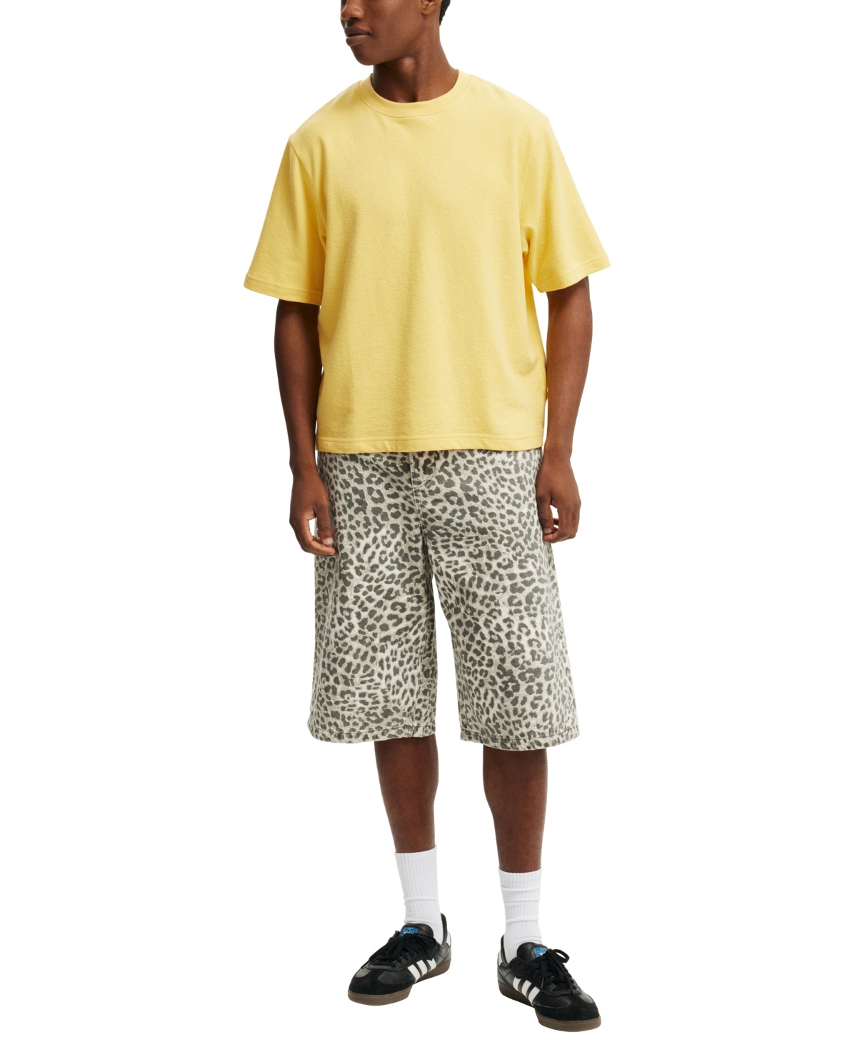 COTTON ON MEN'S CROPPED FIT T-SHIRT 