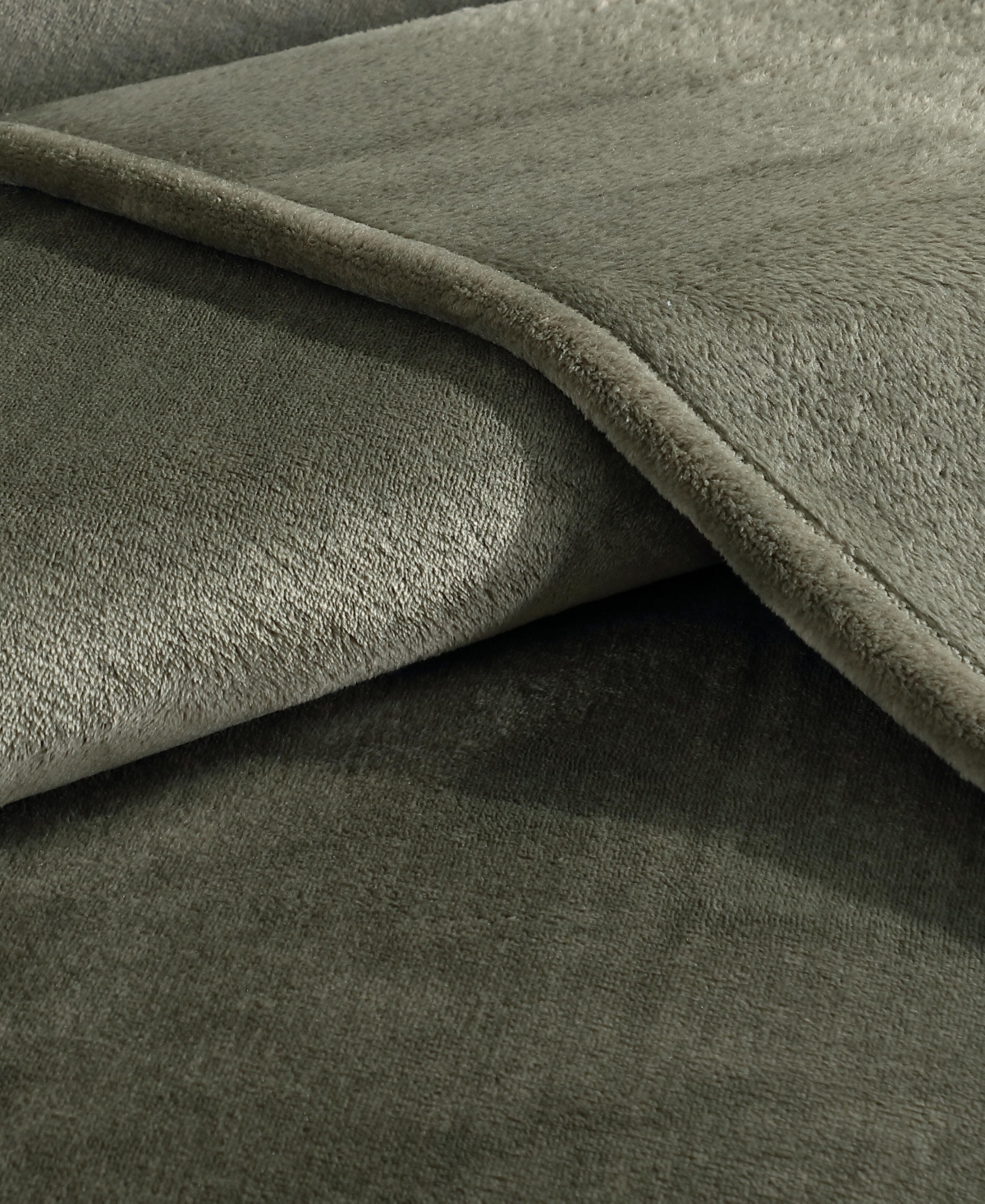 Calvin Klein Core Plush Solid Blanket, King In Green