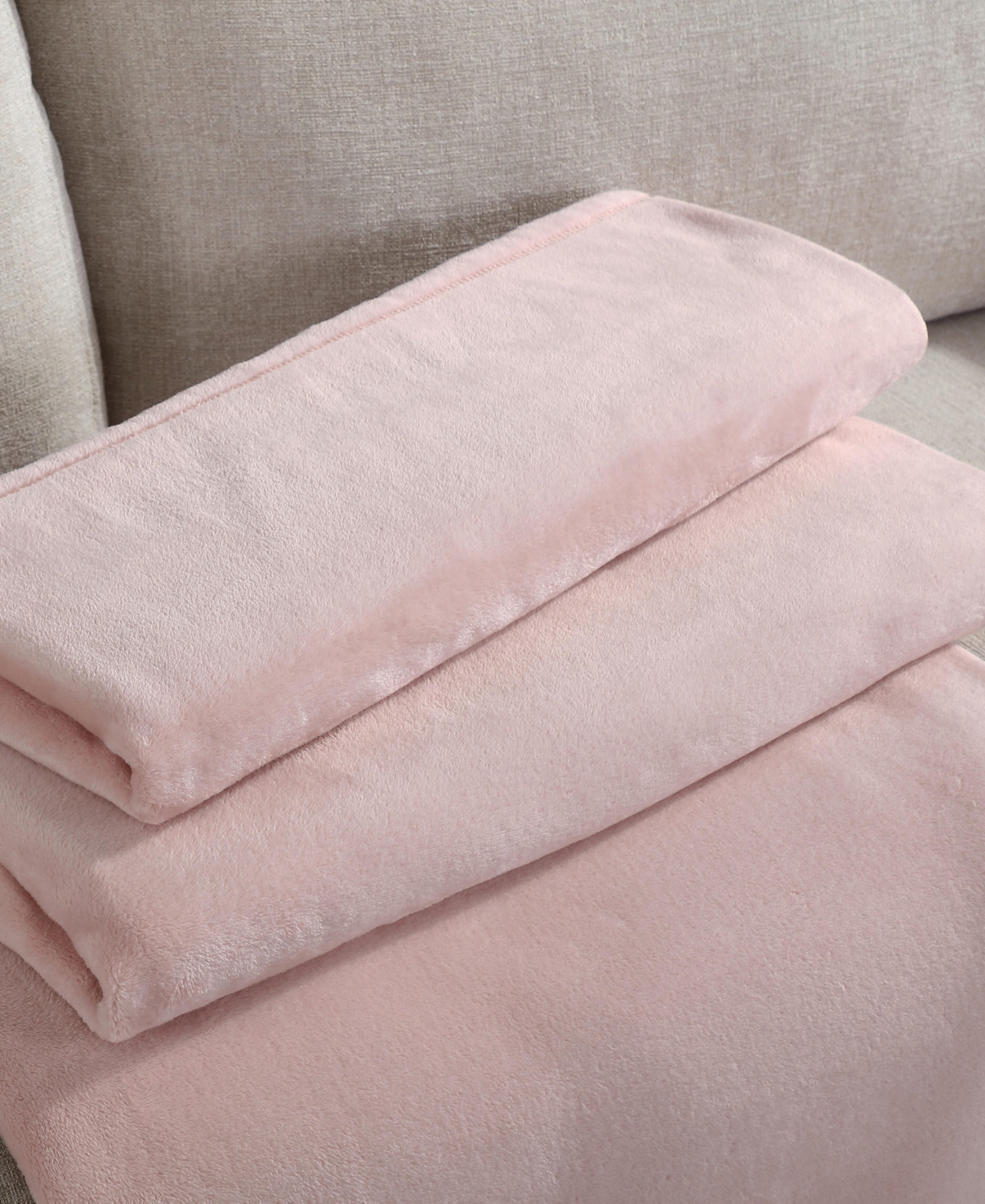 Calvin Klein Core Plush Solid Blanket, Queen In Pink