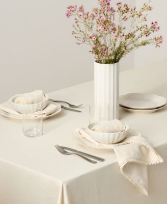 French Perle 70" Round Tablecloth