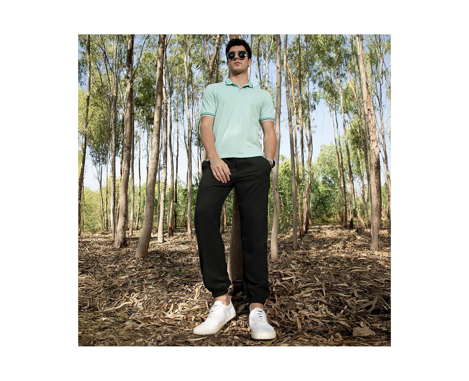 Men's Obsidian Black Solid Belted Trousers