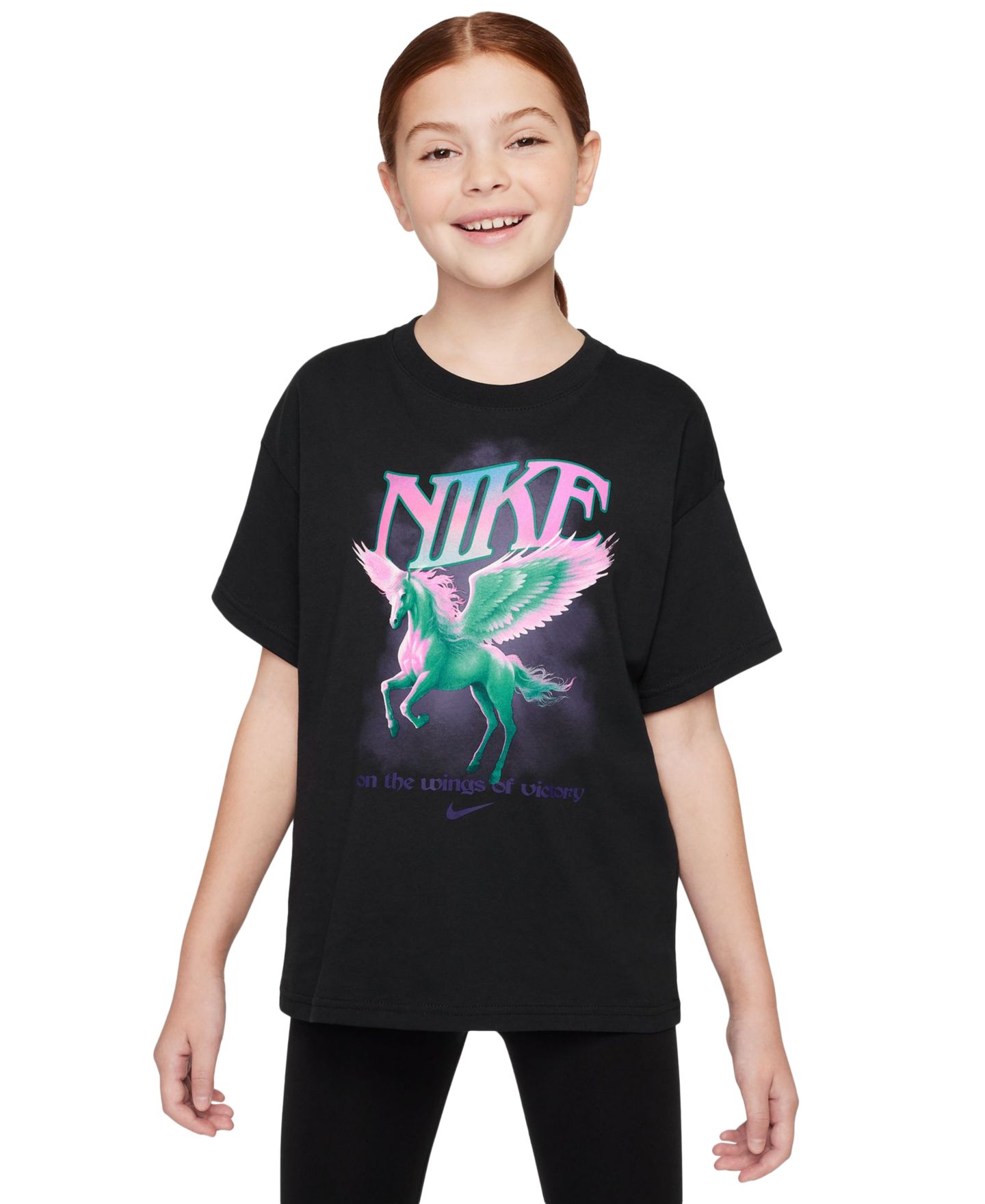 Футболка Nike Sportswear Graphic Cotton T-Shirt для девочек, цвет: Чёрный — фото 1