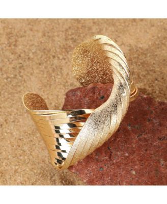 Gold-Plated Twist Bracelet