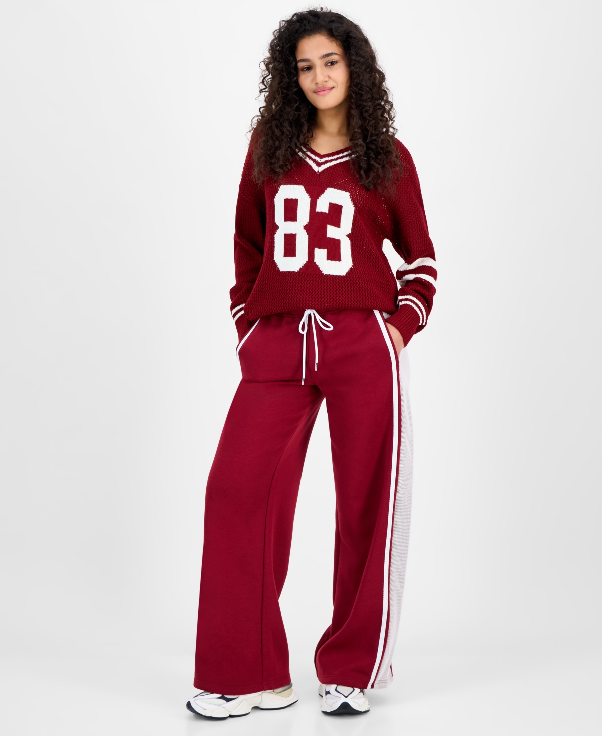 Juniors' High-Rise Athletic Fleece Pants - Red