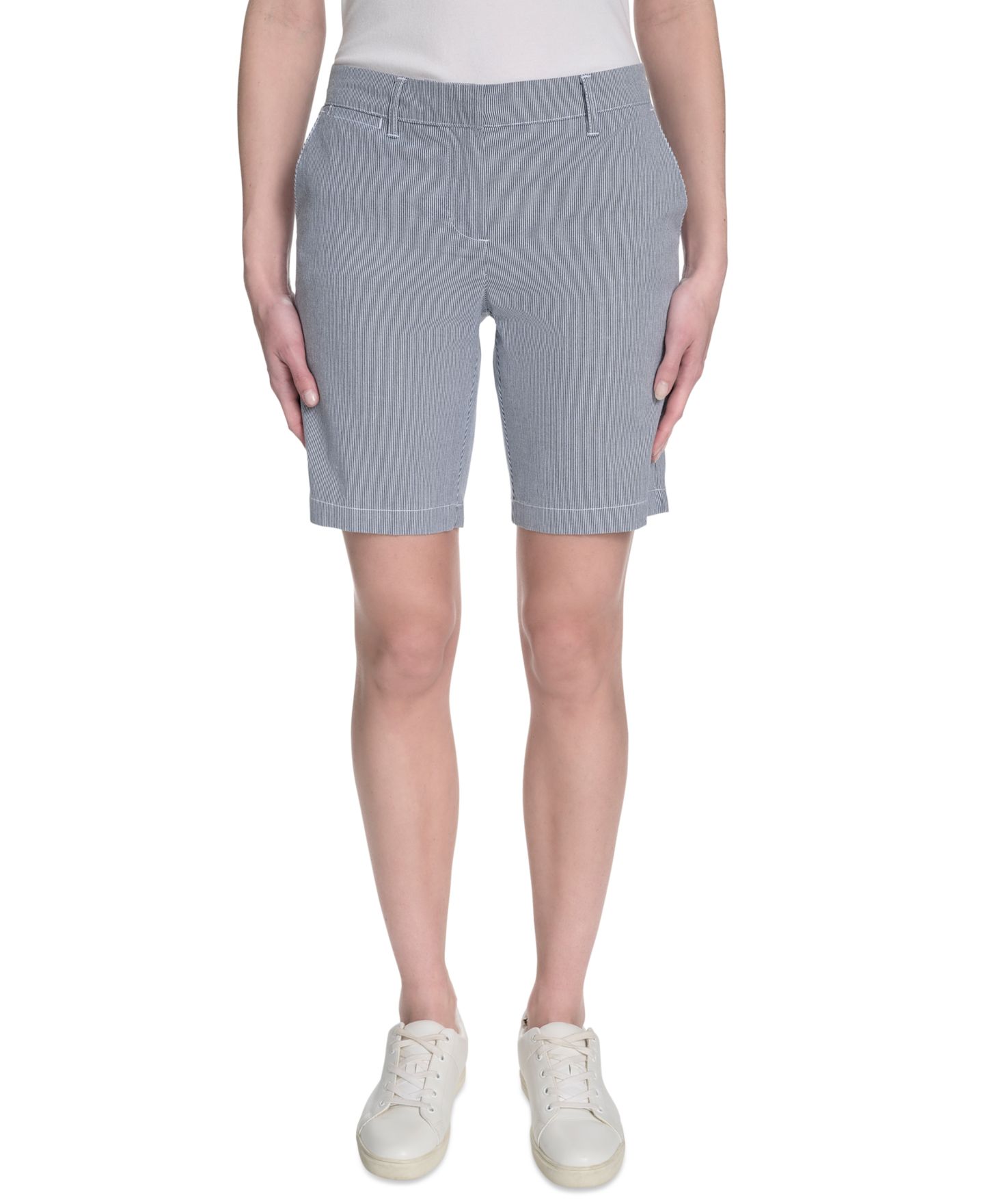 Женские шорты Nautica Striped Riviera Mid-Rise, цвет: Синий / Белый — фото 1
