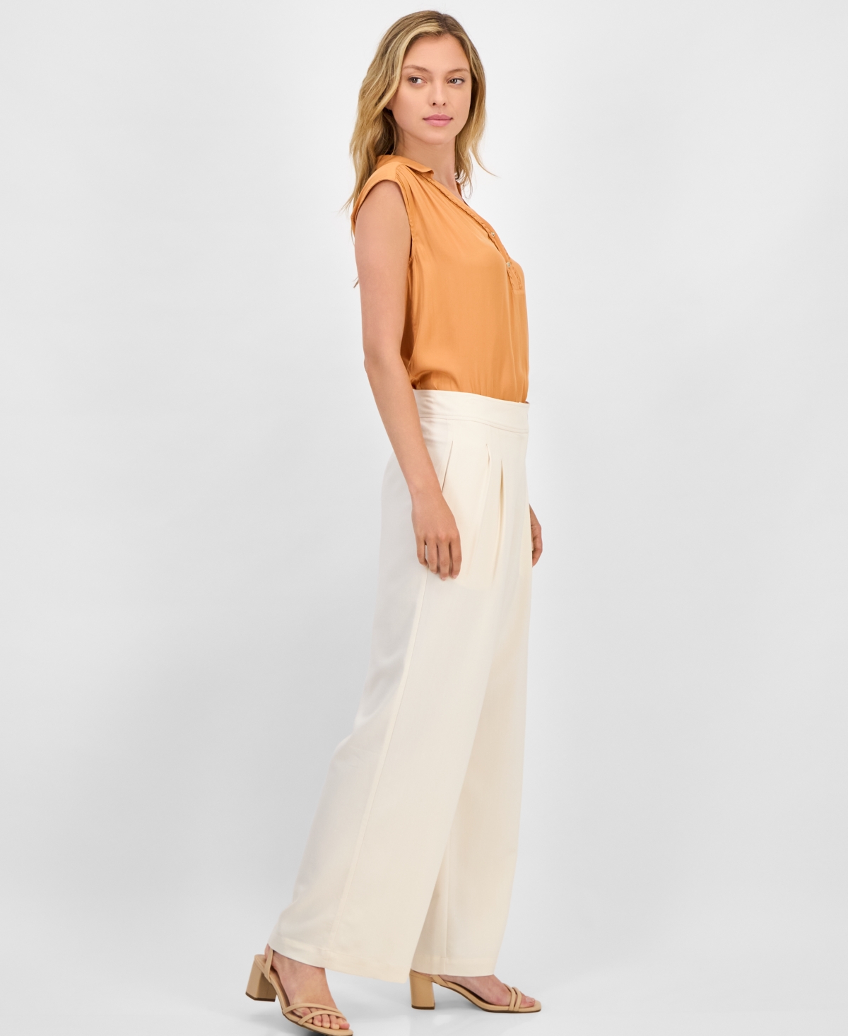 T Tahari Women's Pleated Wide-leg Pants In Brown