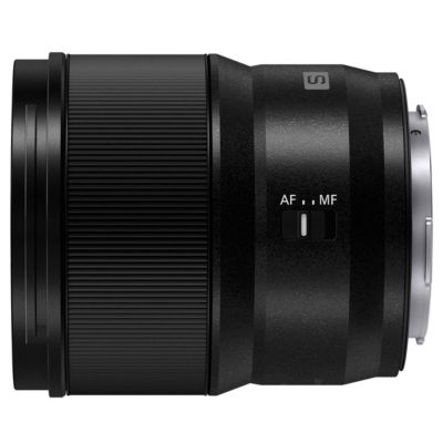 LUMIX S 35mm f/1.8 Lens, Bundle with Small Lens Case, 67mm Filter Kit, Lens Pen Lens Cleaner, Cleaning Kit and Lens Cap Tether