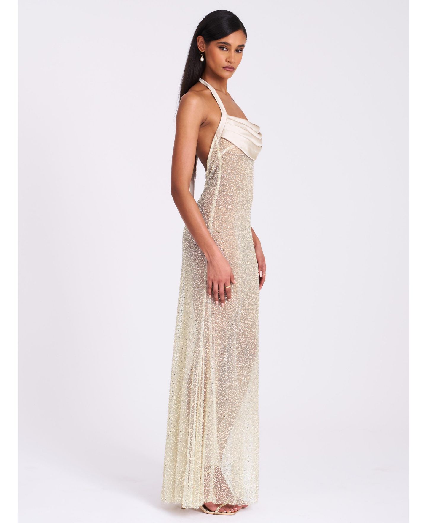 Женское платье Miss Circle Zahya Lime Halter Backless Beaded Mesh Gown, цвет: Лаймовый / Пастельный зелёный — фото 10